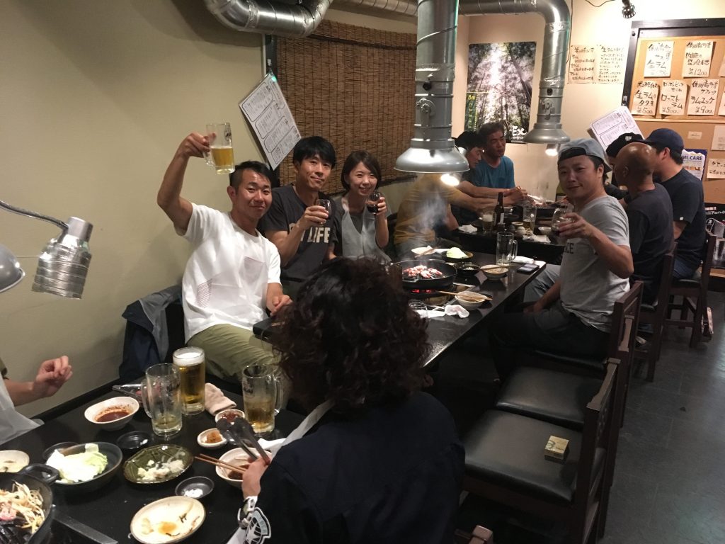 白馬展示会後は深山ジンギスカン