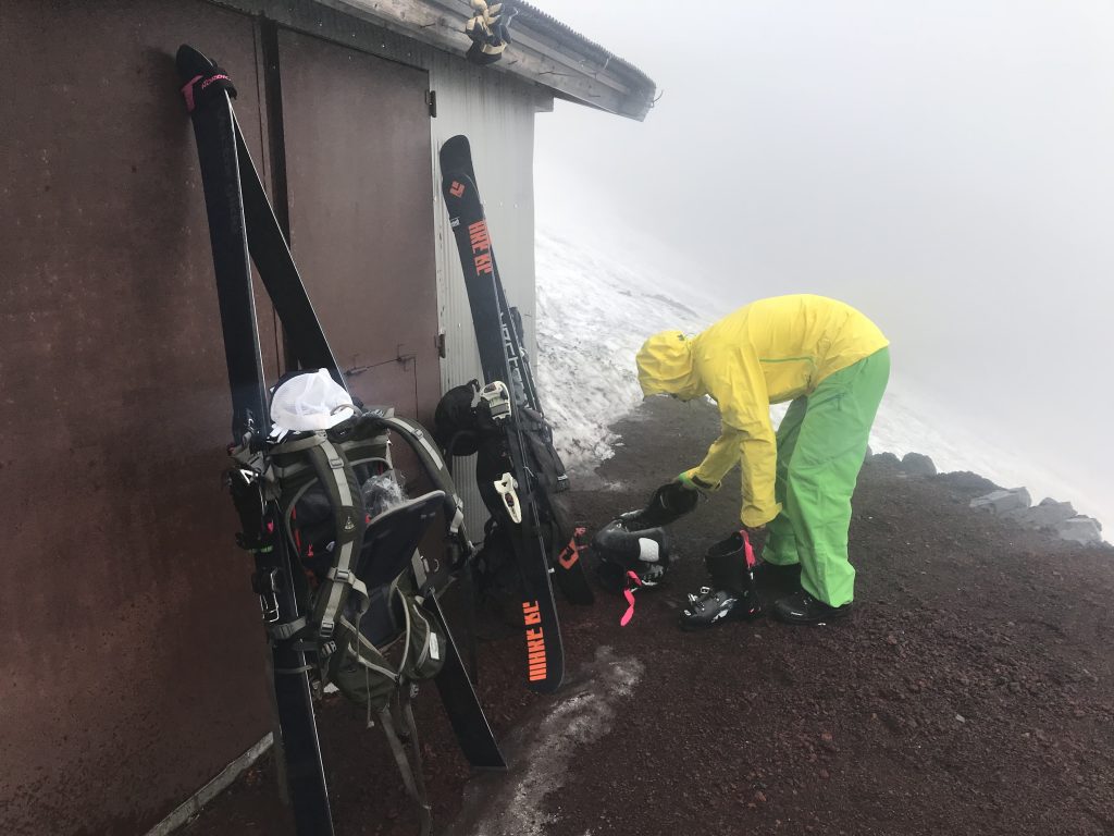 B97EA151-A41C-4398-AB8E-706D3402ED65