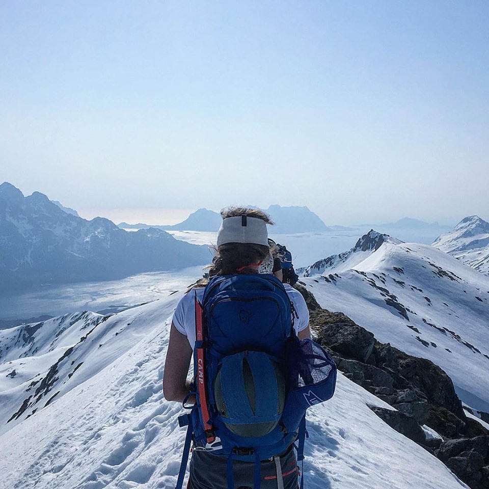 59624384_2230201423723197_2396172369086382080_n