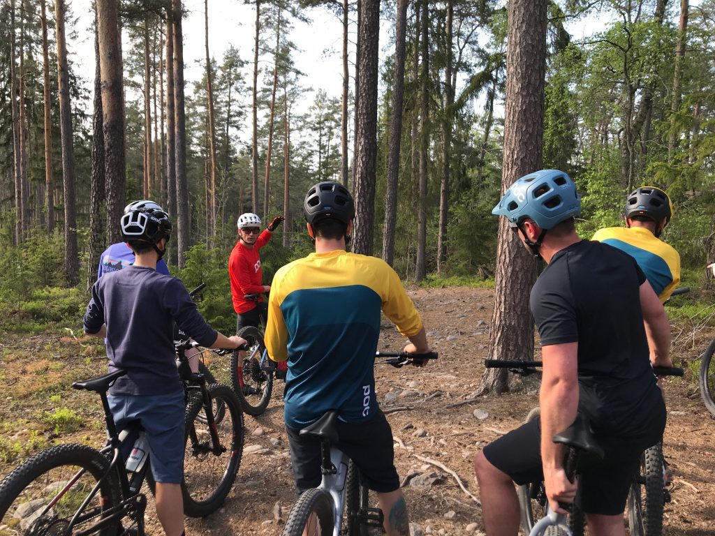 E72D05D9-68B6-4620-8CD5-621801010745