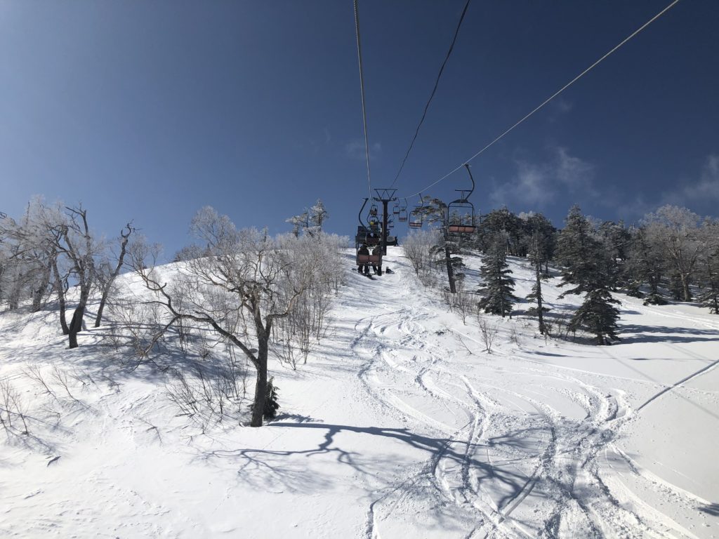 4A8B93FD-4EAF-409F-A4AD-6DD8FFEA01DA