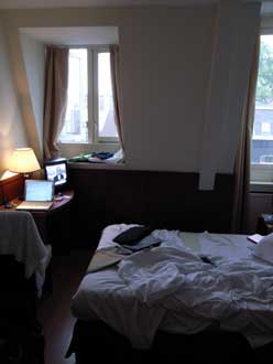 2007061503bed.jpg