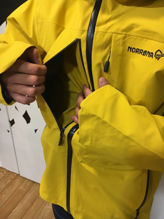 【極美品】NORRONA Lofoten Gore-tex Insulated NORRØNA『lofoten Gore-Tex insulated Jacket』『lofoten Gore